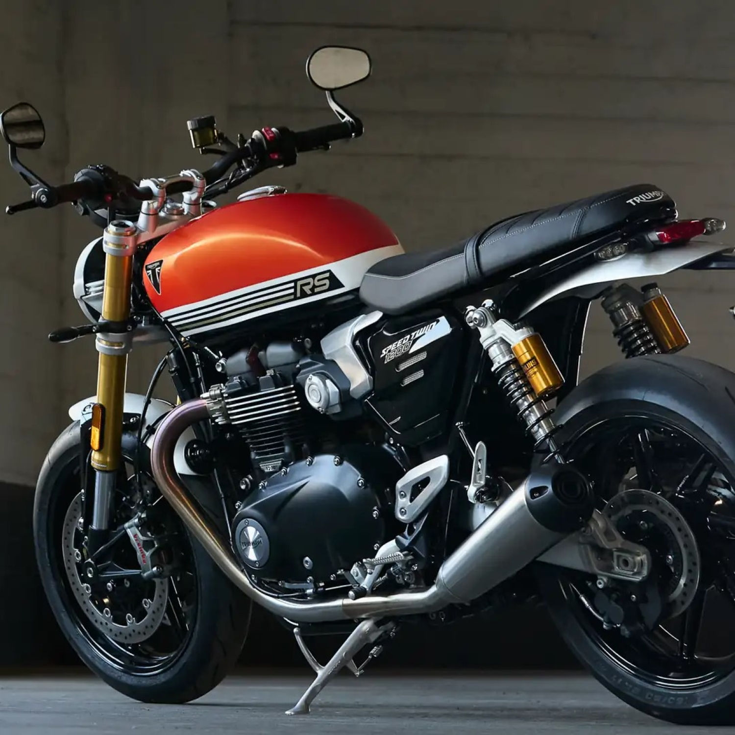 Triumph Baja Orange (code EK) Motorcycle Paint