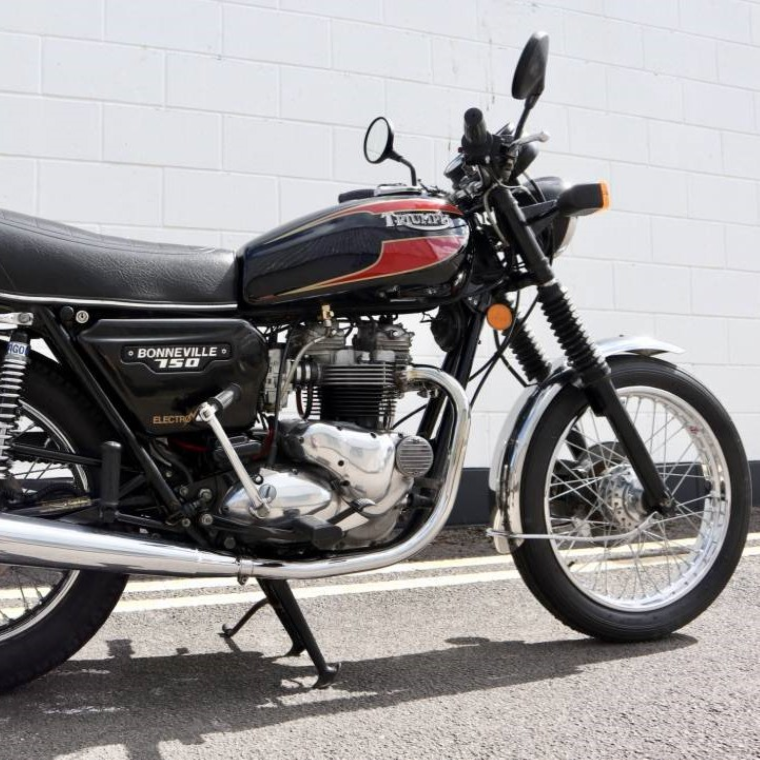 Triumph Candy Apple Red (code CE) Motorcycle Paint