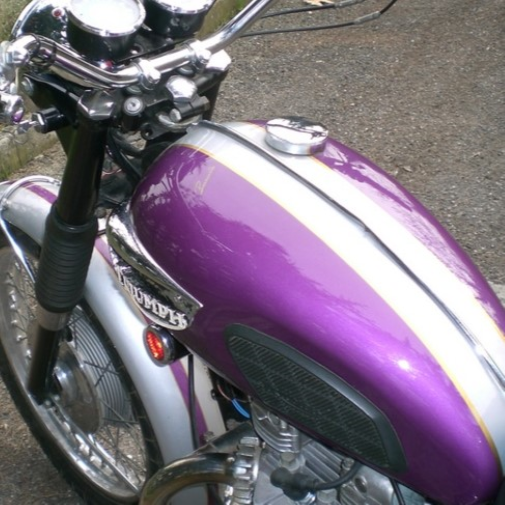 Triumph Jacaranda Purple metallic Motorcycle Paint