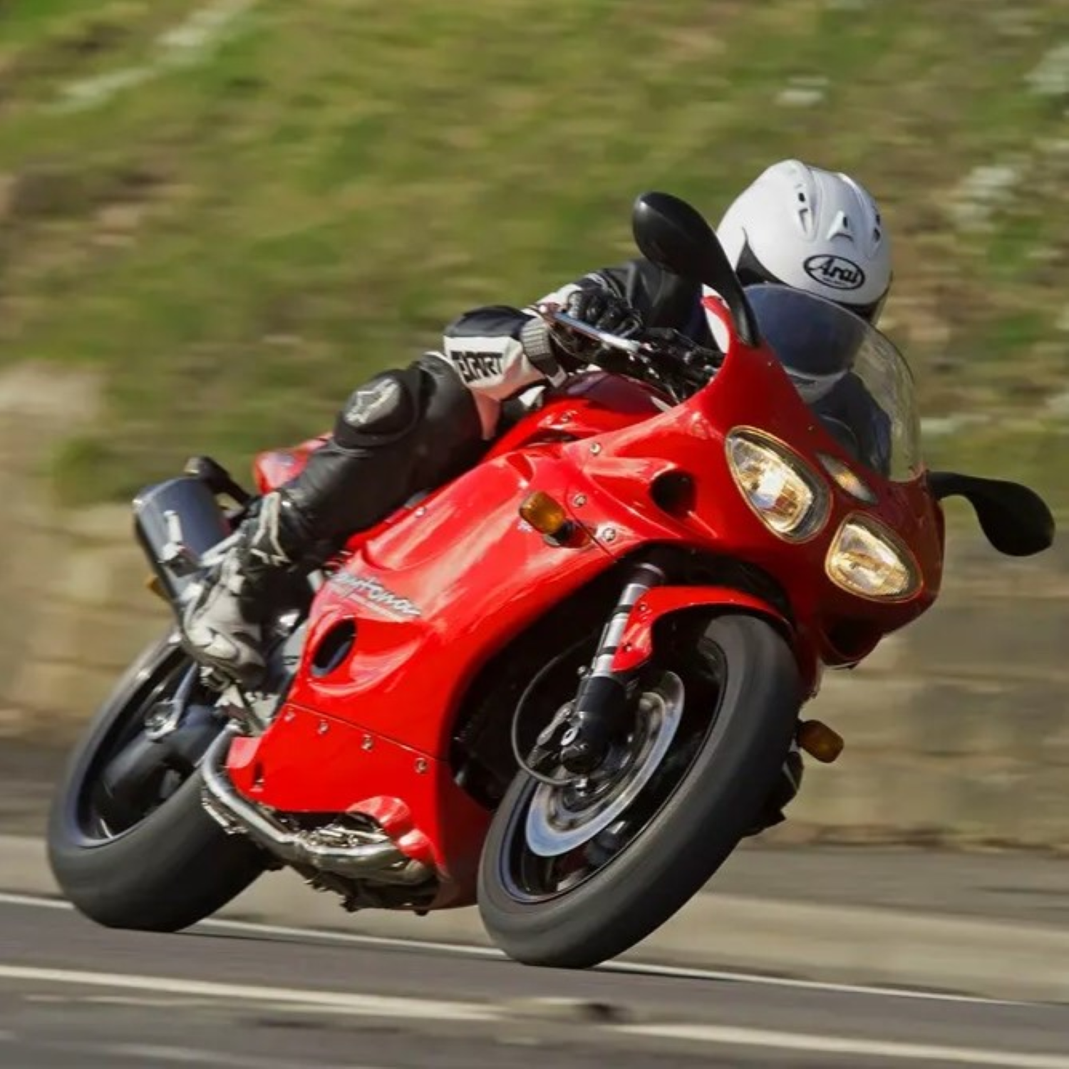 Triumph Pimento Red (code CF) Motorcycle Paint