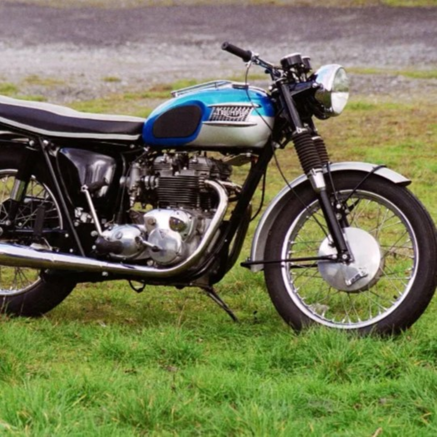 Triumph Riviera Blue Motorcycle Paint