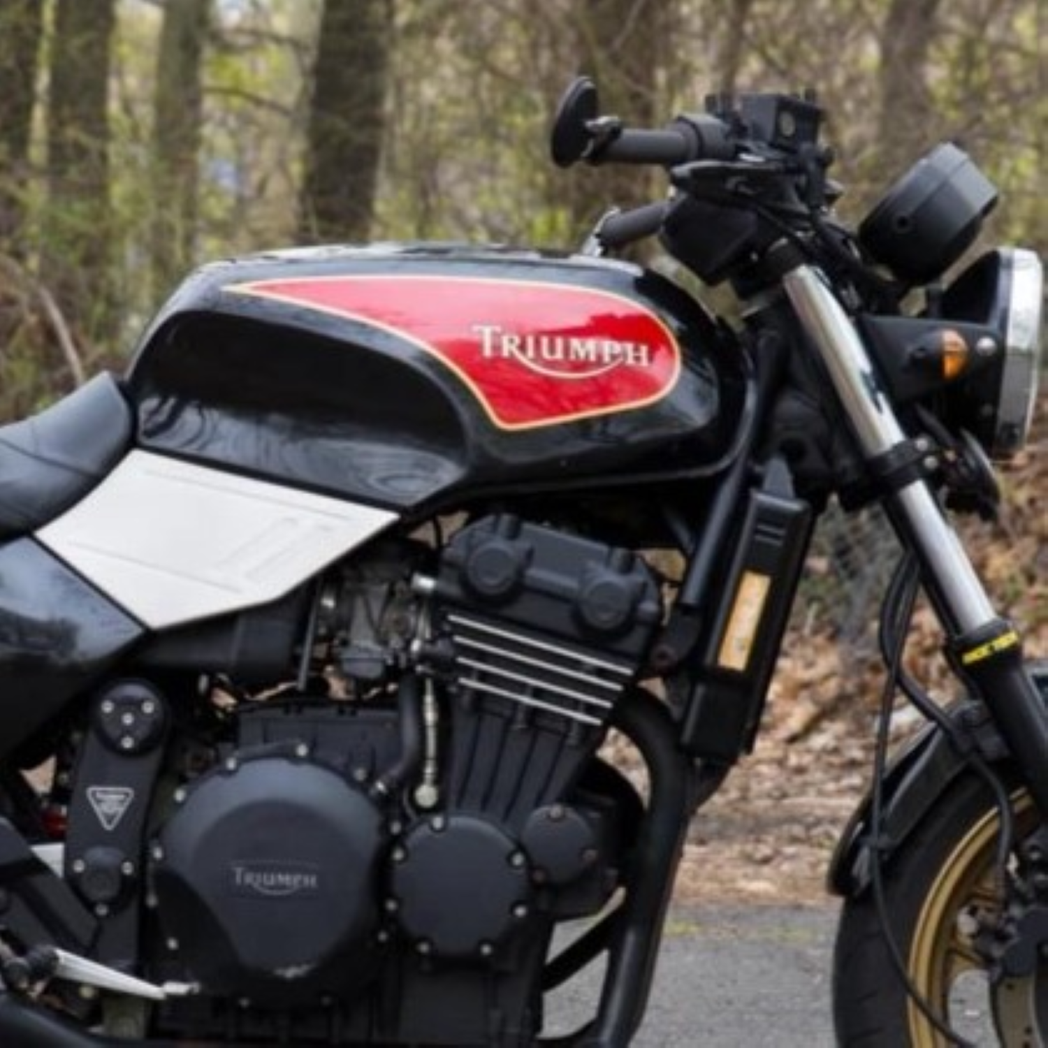 Triumph Ruby Red (code CJ) Motorcycle Paint